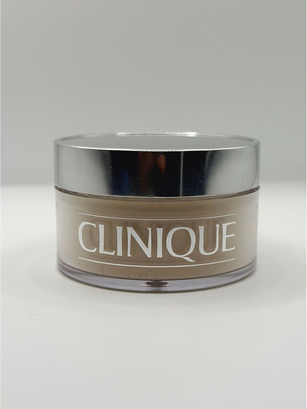 Clinique Loose Setting Powder Invisible